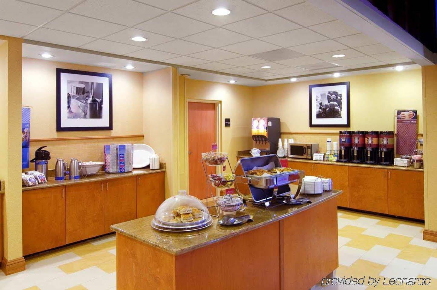 Hampton Inn Petersburg - Southpark Mall Colonial Heights Exterior foto