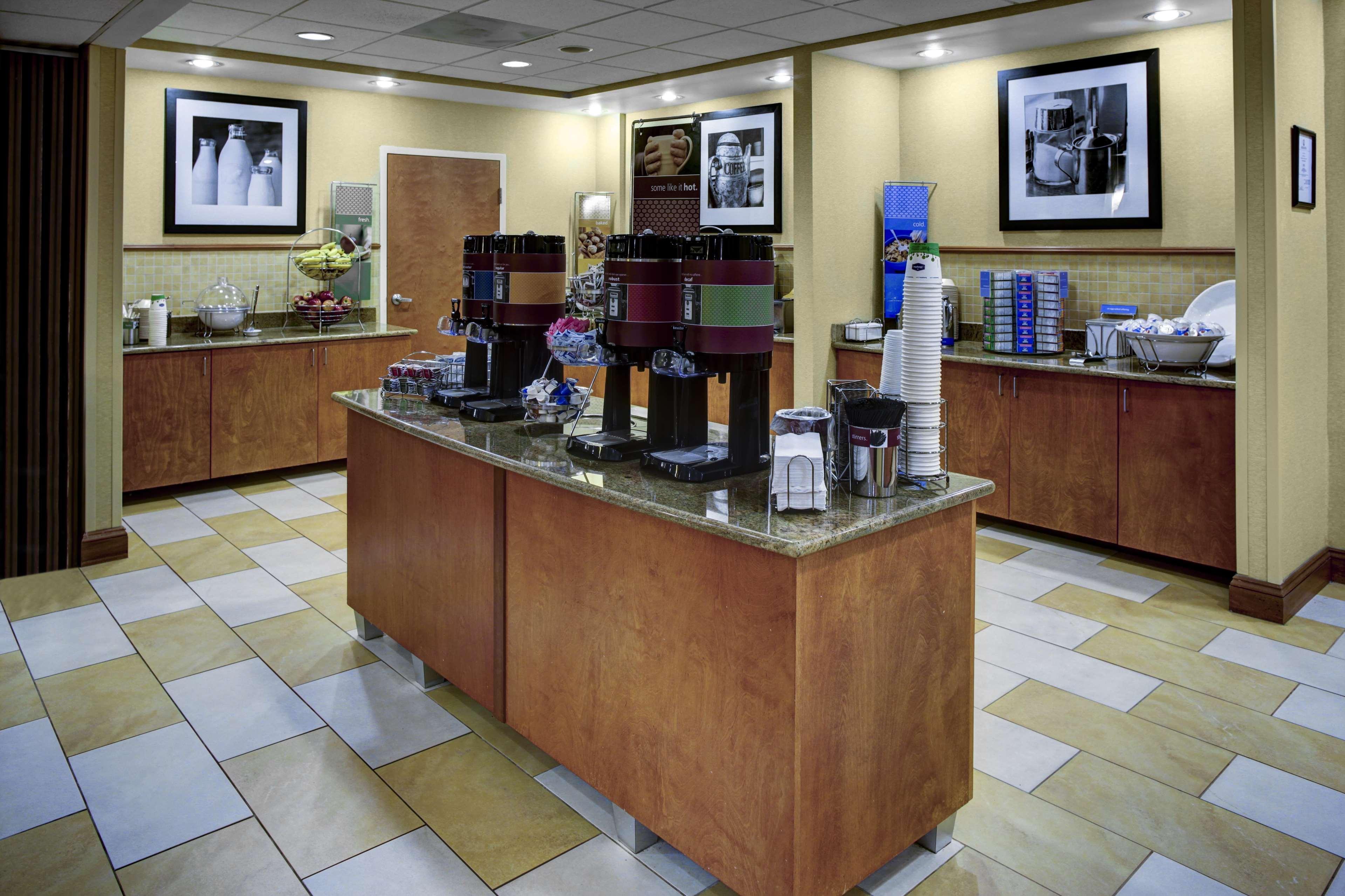 Hampton Inn Petersburg - Southpark Mall Colonial Heights Exterior foto