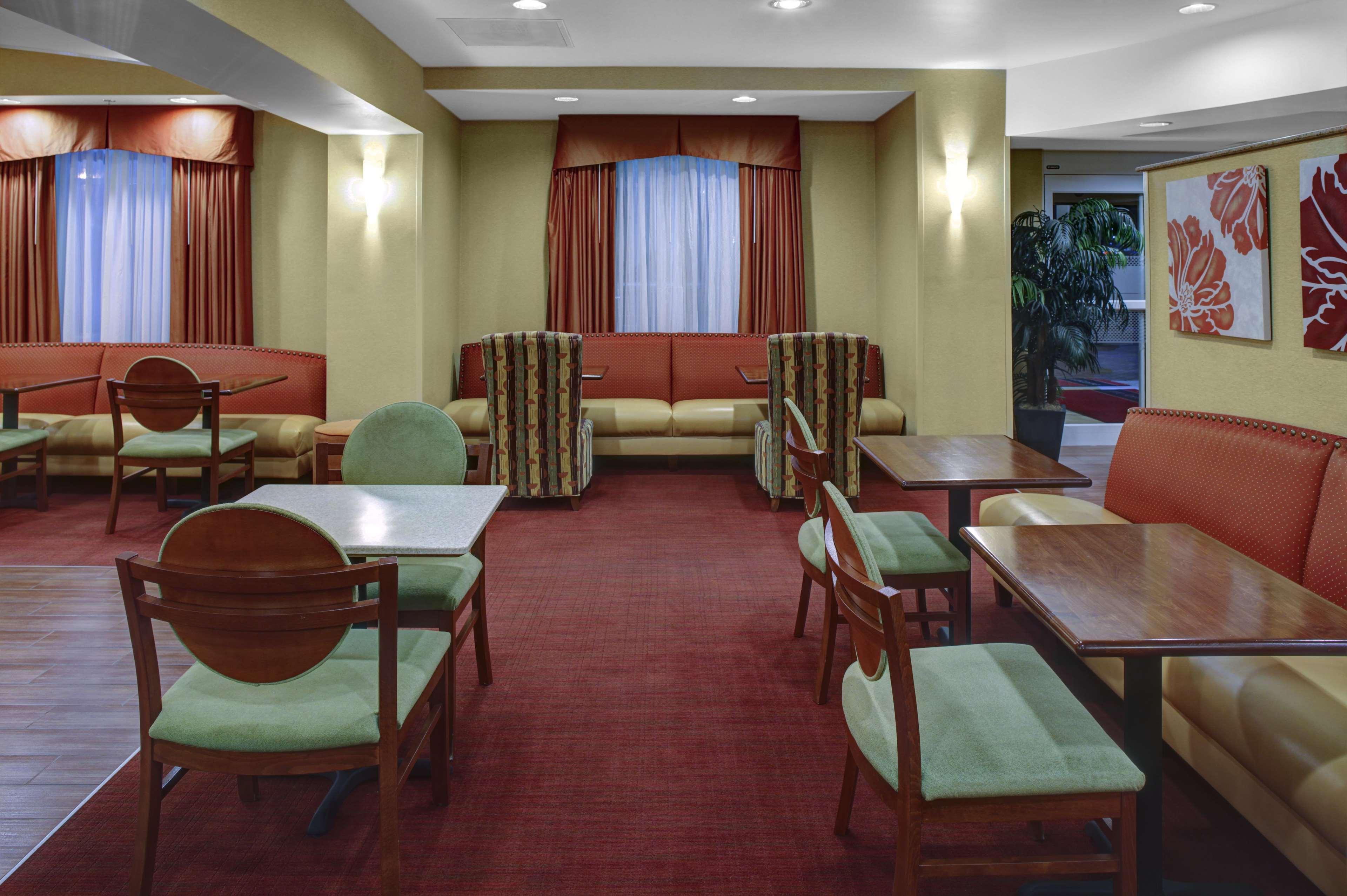 Hampton Inn Petersburg - Southpark Mall Colonial Heights Exterior foto