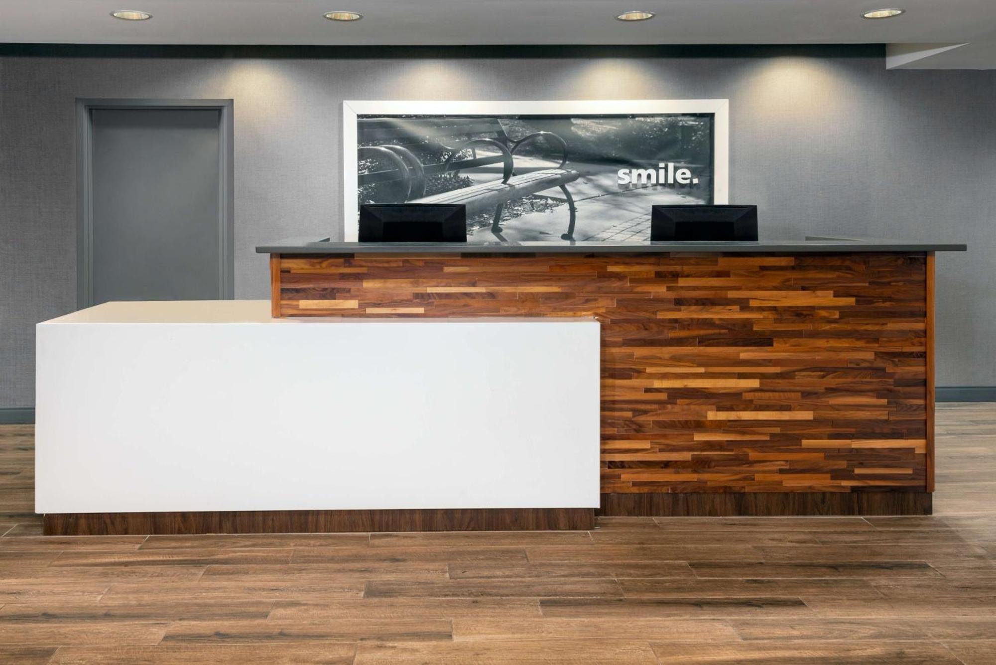 Hampton Inn Petersburg - Southpark Mall Colonial Heights Exterior foto